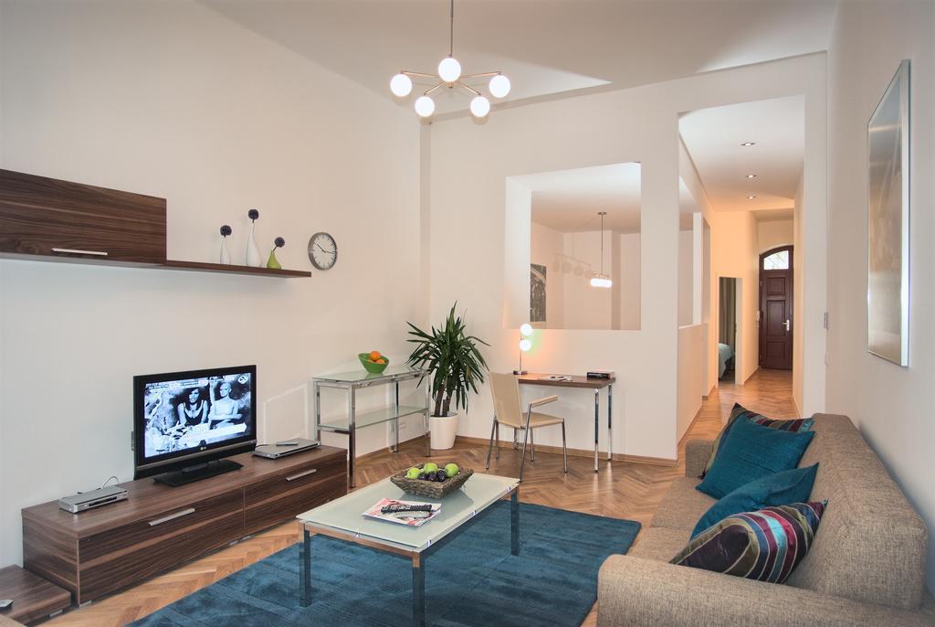Residence Karlova Прага Екстериор снимка