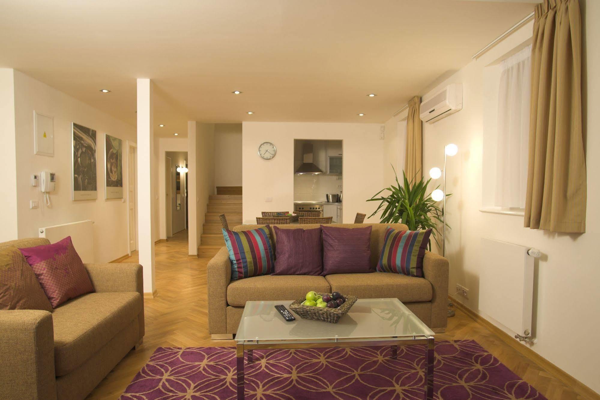 Residence Karlova Прага Екстериор снимка