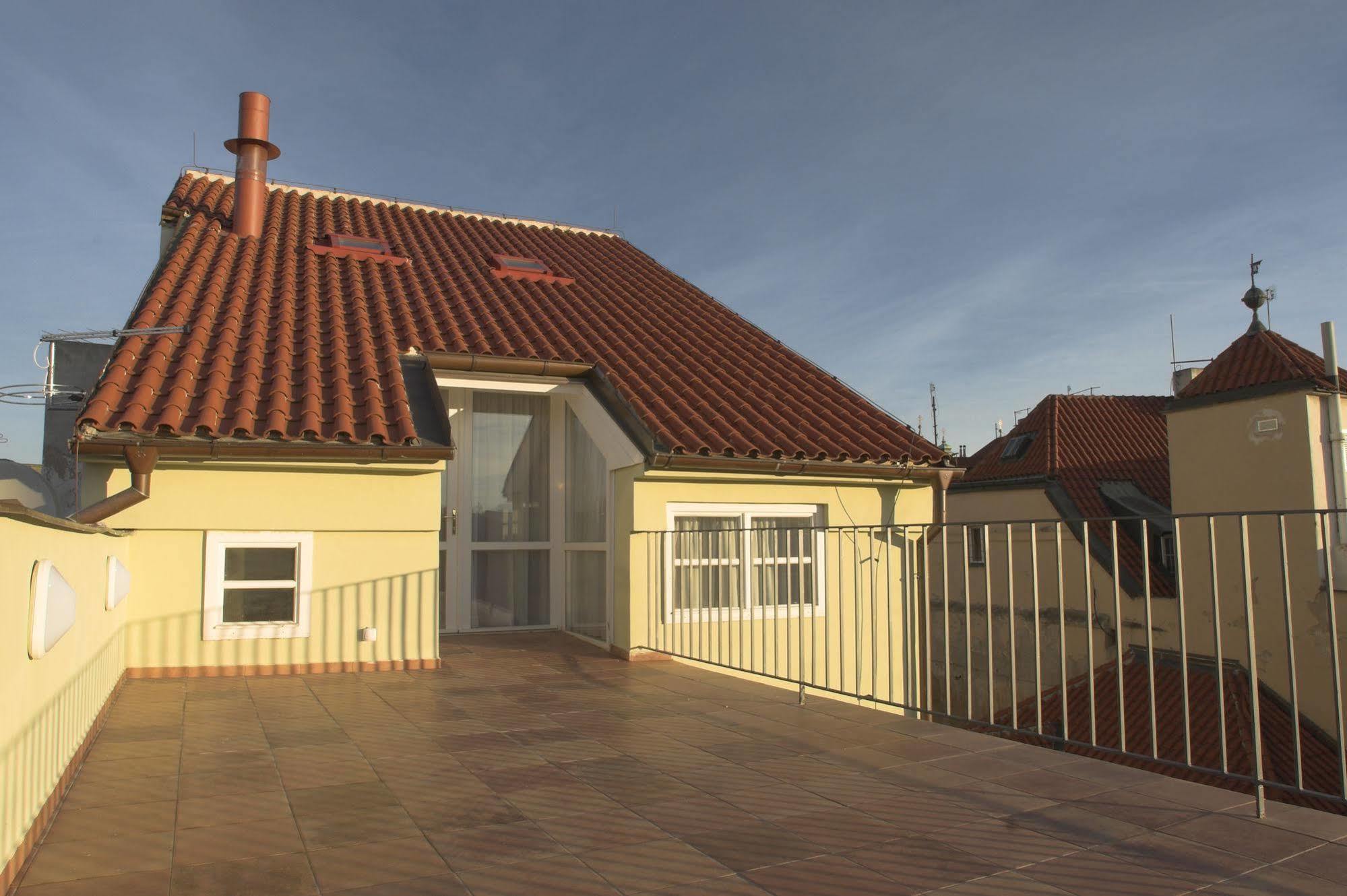 Residence Karlova Прага Екстериор снимка